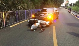 车子撞电瓶车电瓶车人伤走什么险
