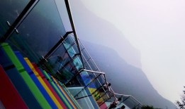 玻璃栈道旅游景点