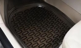 汽车脚垫怎么清洗干净