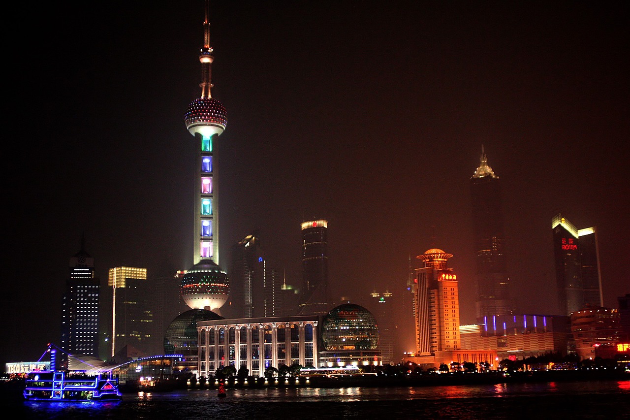 上海新盘到访量激增，楼市回暖的信号与购房者的新机遇